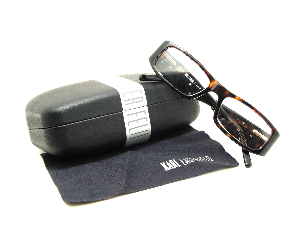 หมดแล้วค่ะ+++กรอบแว่นสายตา Karl Lagerfeld !!!สวยเก๋สุดๆไปเลยค่ะ ของแท้100%และถูกสุดๆ ส่งตรงจากUS.ค่ะ