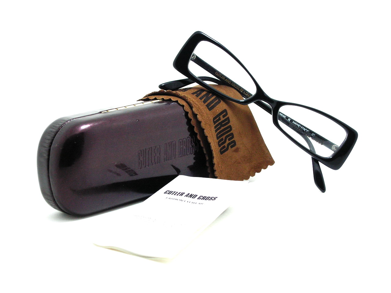 หมดแล้วค่ะ+++กรอบแว่นสายตา Cutler&Gross !!!แบรนด์นี้แนวสุดๆแน่นอน ของแท้และถูกที่สุด ส่งตรงจากUS.ค่ะ