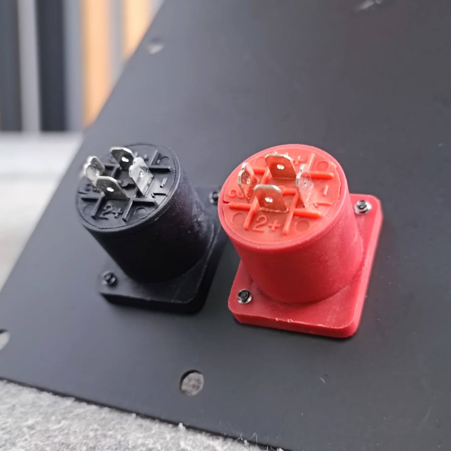 1อัน ลดล้างสต็อค LOSEN LF-61022 แท็ปลำโพงซับเบส แท็ปสเปคคอนx2 12x17cm. แท็ปหลังตู้ลำโพง แท็ปลำโพง SPEAKON เอไอ-ไพศาล