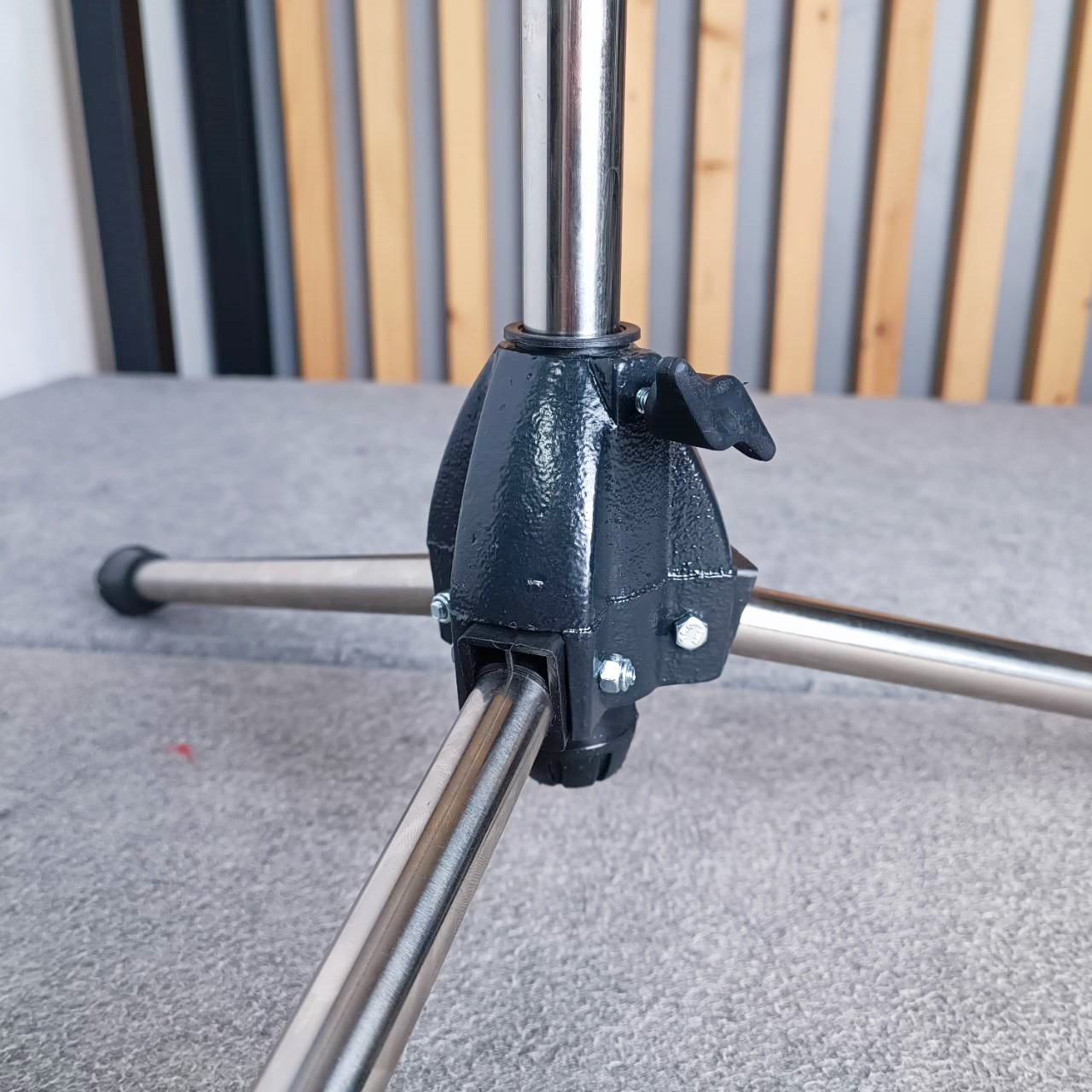 MP-S1 ขาตั้งไมค์บูม สแตนเลสแท้ ขาตั้งไมค์ตั้งพื้น ขาตั้งไมค์ ไม่มีรวมคอสวมไมค์ ขาไมค์ตั้งพื้น ขาไมค์ สแตนเลสแท้ ขาตั้ง