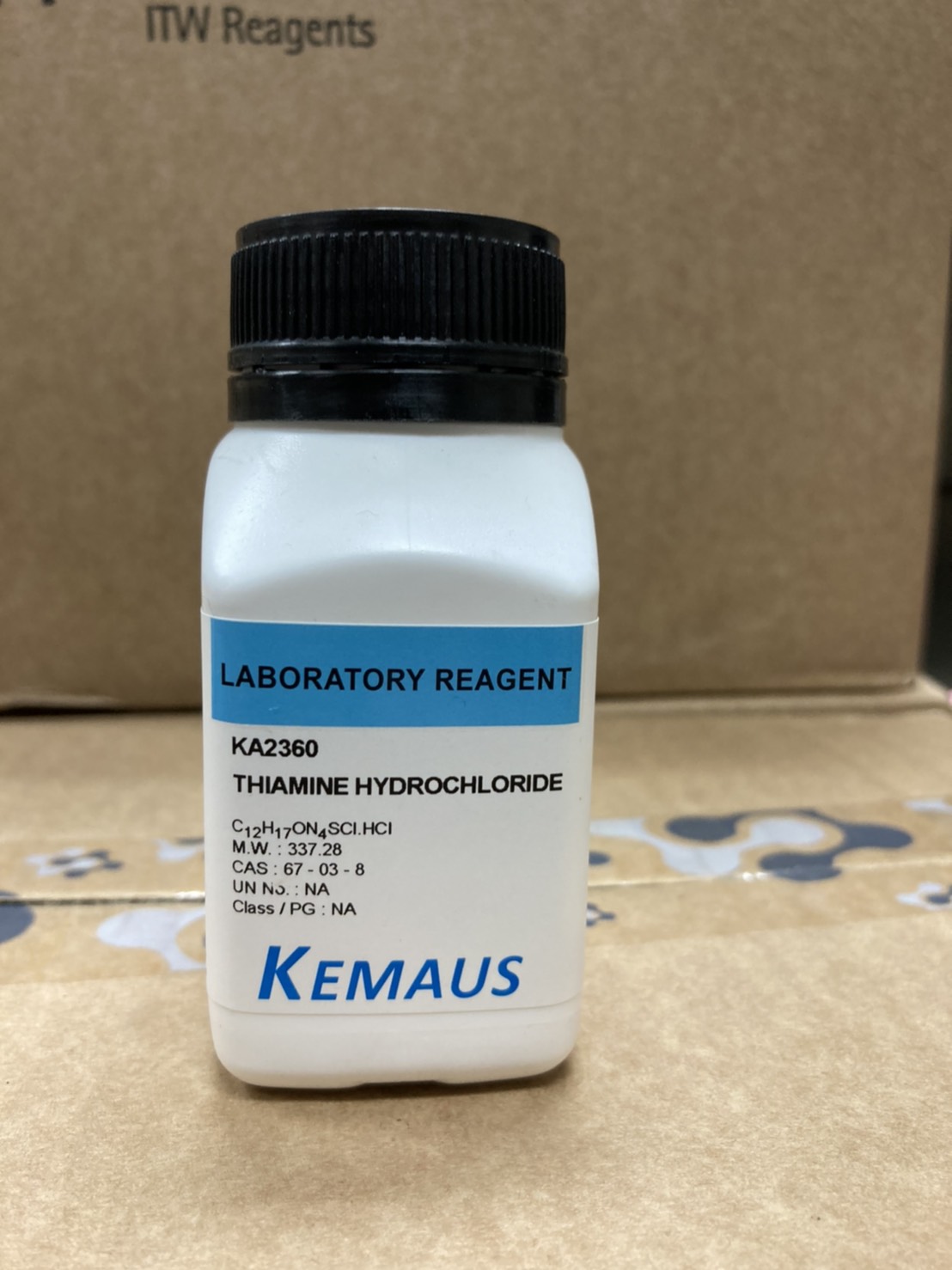 Thiamine hydrochloride (Vitamin B1) 98.5 Lab.grade (50 กรัม/ขวด