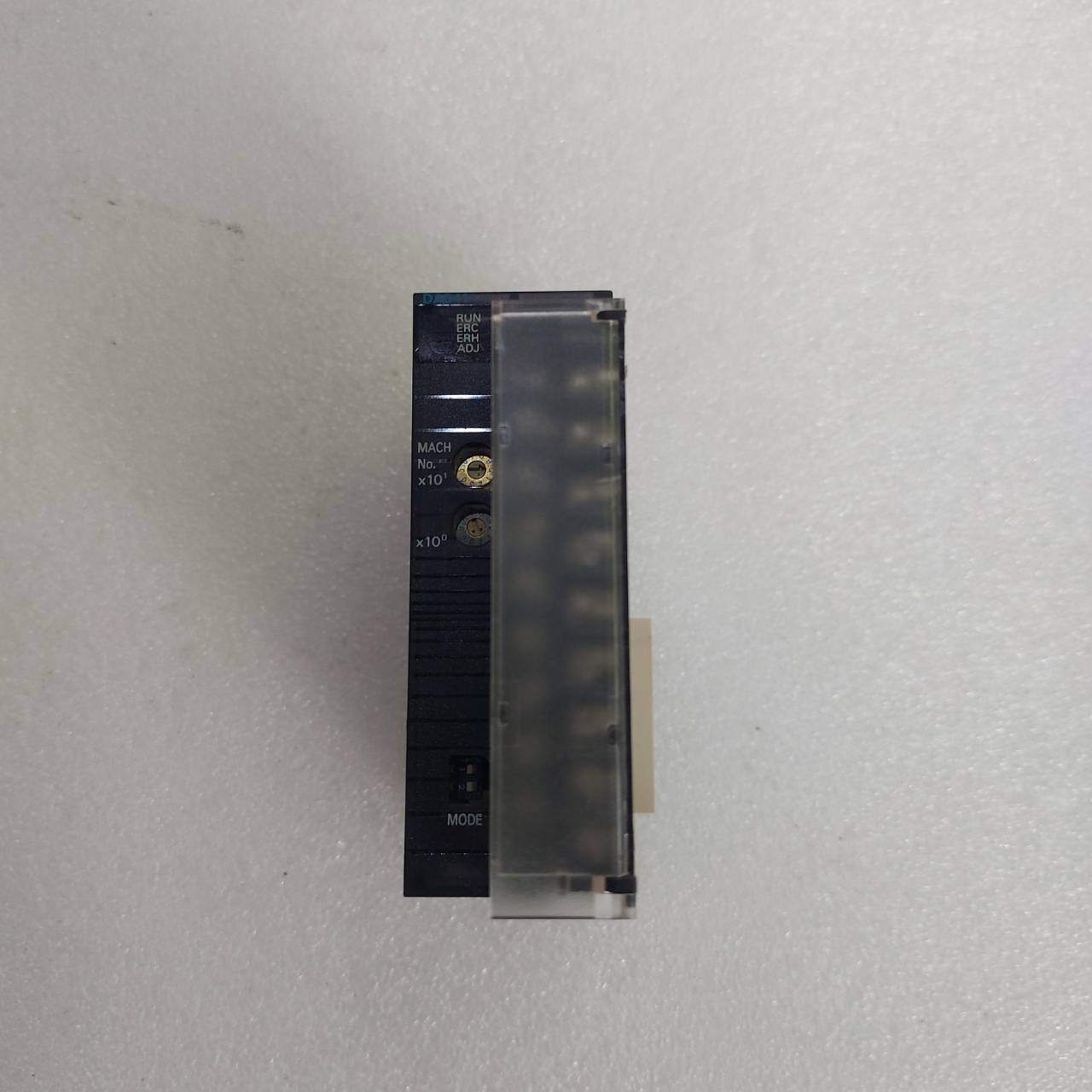 CJ1W-DA041 PLC "OMRON"