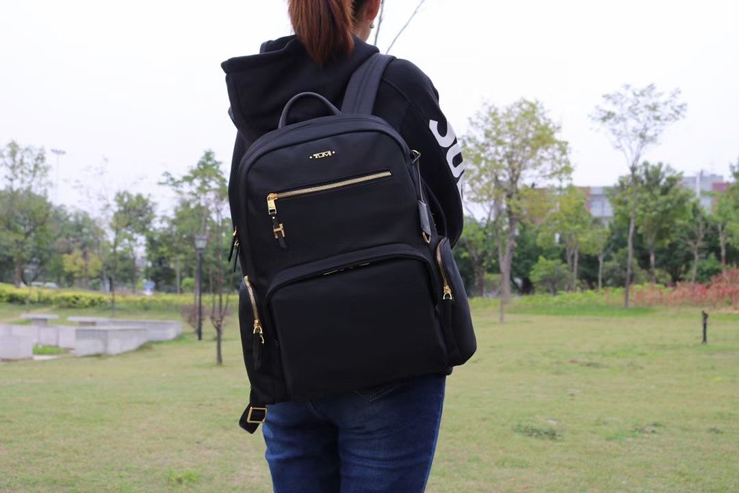 **Do** กระเป๋าเป้ TUMI ALPHA 3 ผ้าไนล่อน เก็บของได้เยอะใช้ได้ชาย หญิง สินค้าใหม่ ของแท้