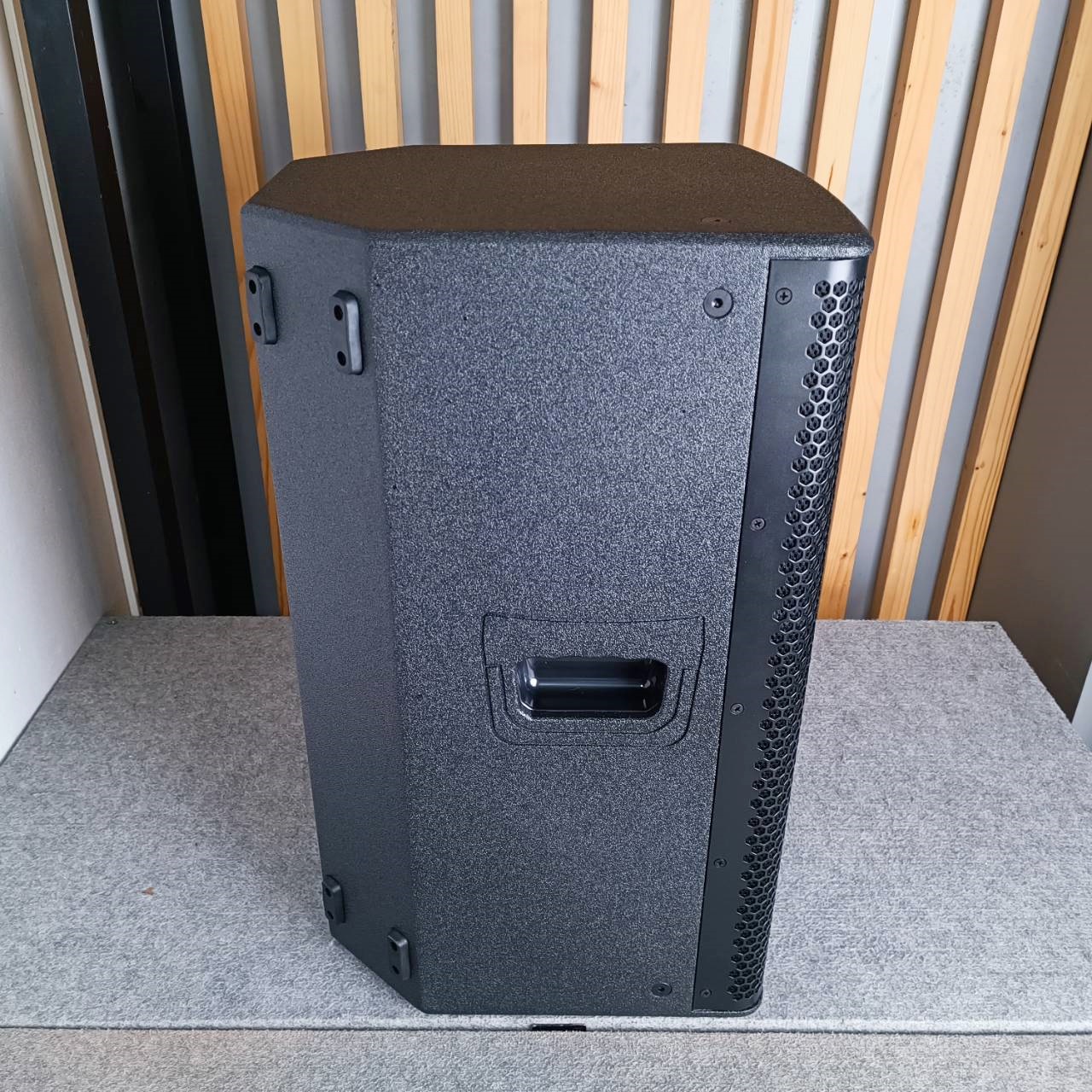 AUDIOCENTER SA312+ active speaker ตู้ไม้ ลำโพง 2 ทาง แอมป์ในตัว 2000 วัตต์ 12 นิ้ว SA-312+ SA 312+ เอไอ-ไพศาล