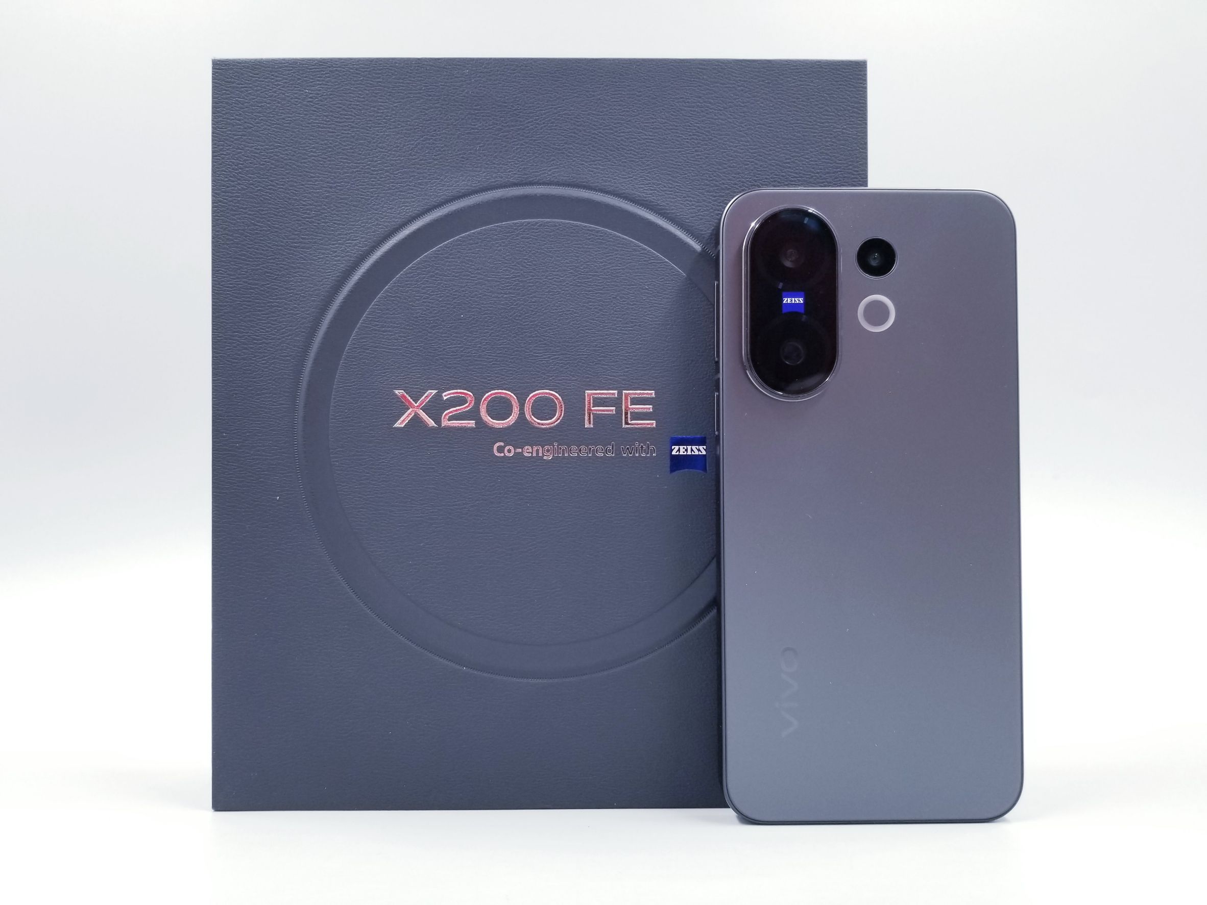 vivo X200 FE (12+512GB) Black Luxe สเปคแรง มีประกันศูนย์