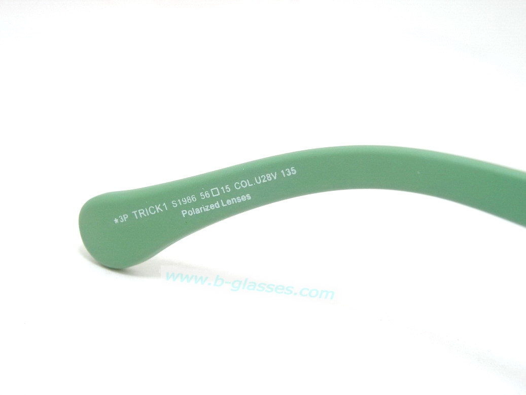 S แว่นกันแดด Police Polarized ใส่เท่ห์สุดๆค่ะ ของแท้100%และถูกสุดๆ ส่งตรงจากUS.ค่ะ