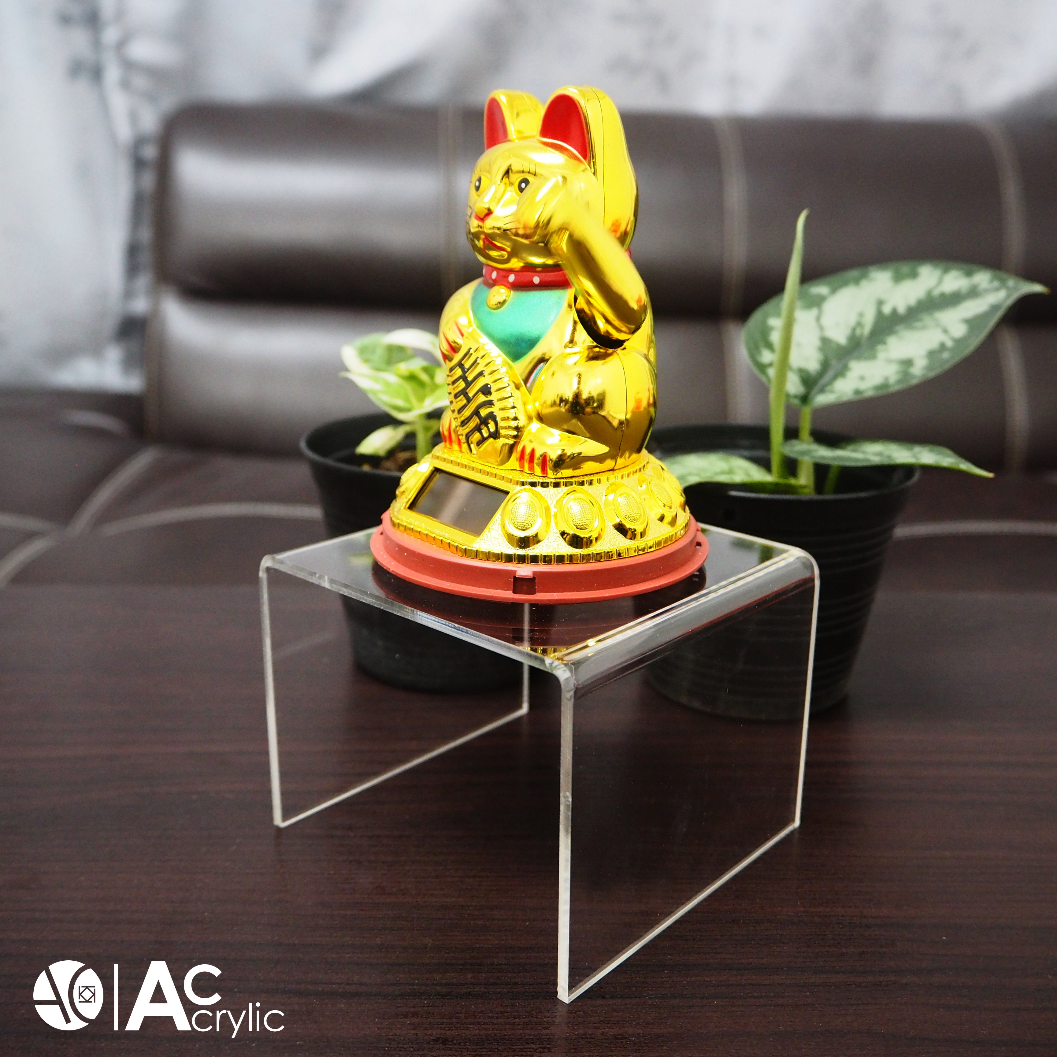 ชั้นวางโมเดล ชั้นวางของ ชั้นอะคริลิค ทรง U ขนาด ก10xย10xส8cm. หนา 3 มิล Acrylic Stand U (S2)