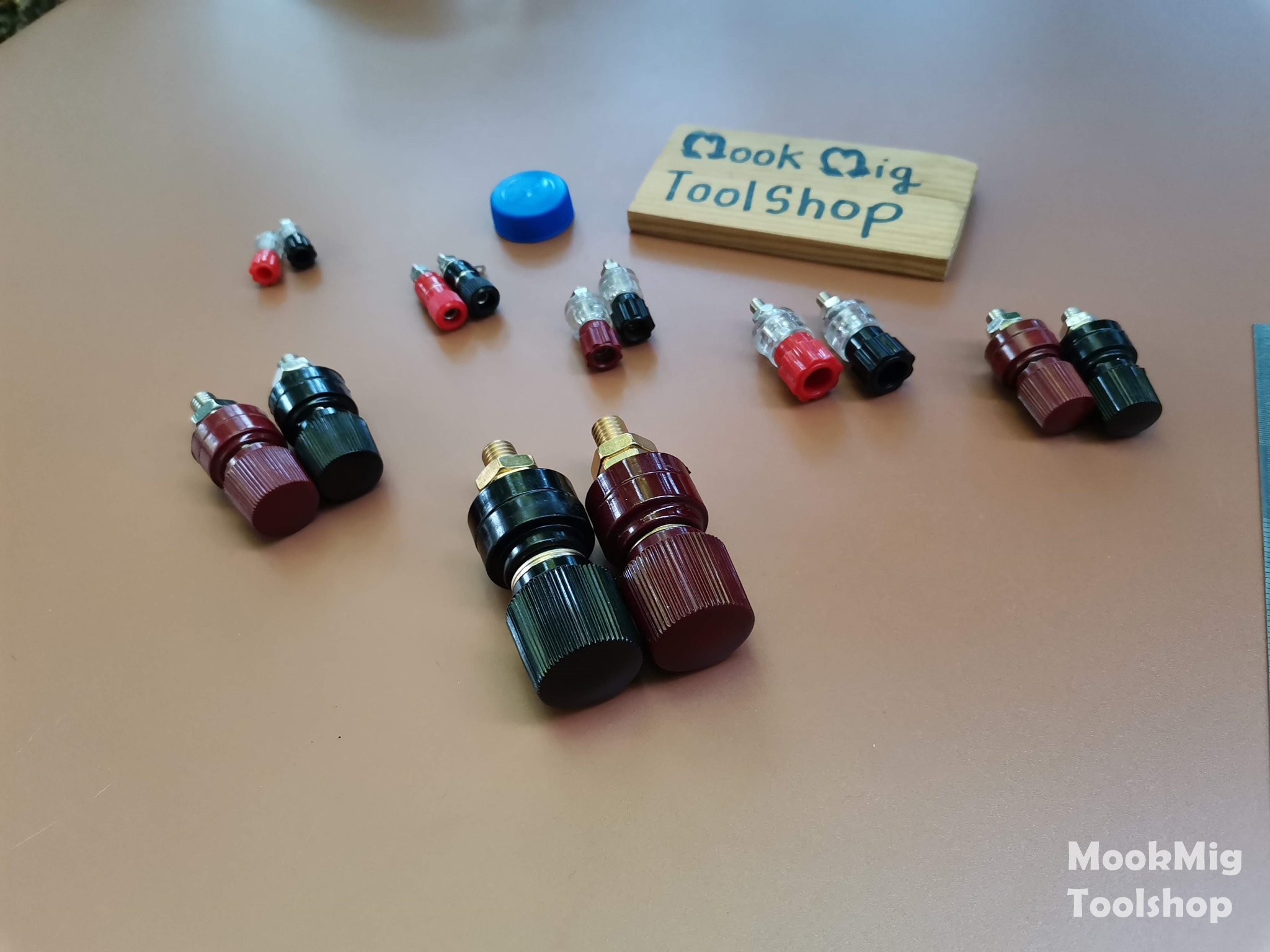 Binding post ไบดิ่งโพส หัวต่อแบตเตอรี่ ขั่วต่อแบต Stud Terminal สำหรับจั้มขั่วแบตกระแสสูง มีให้เลือกหลายขนาด