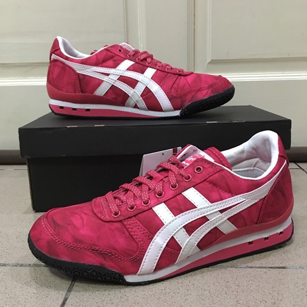 Onitsuka Tiger Ultimate 1981 - Fuschia Pink / White (X Pink) สินค้าตัวโชว์