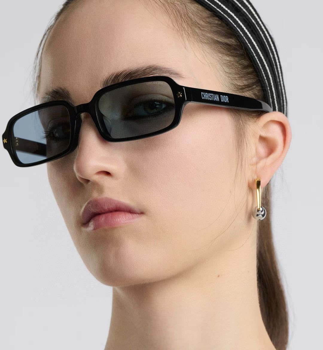 **do** แว่นตากันแดด DiorPacific S3F Black Rectangular Sunglasses มี 2 แบบให้เลือก สินค้าใหม่ ของแท้
