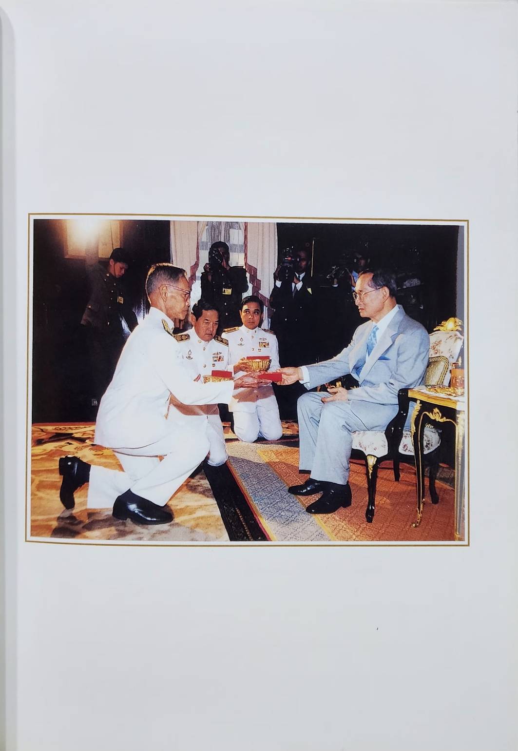 ผลงานที่สร้างสรรค์ของอาจารย์พินิจ สุวรรณะบูณย์ 027505