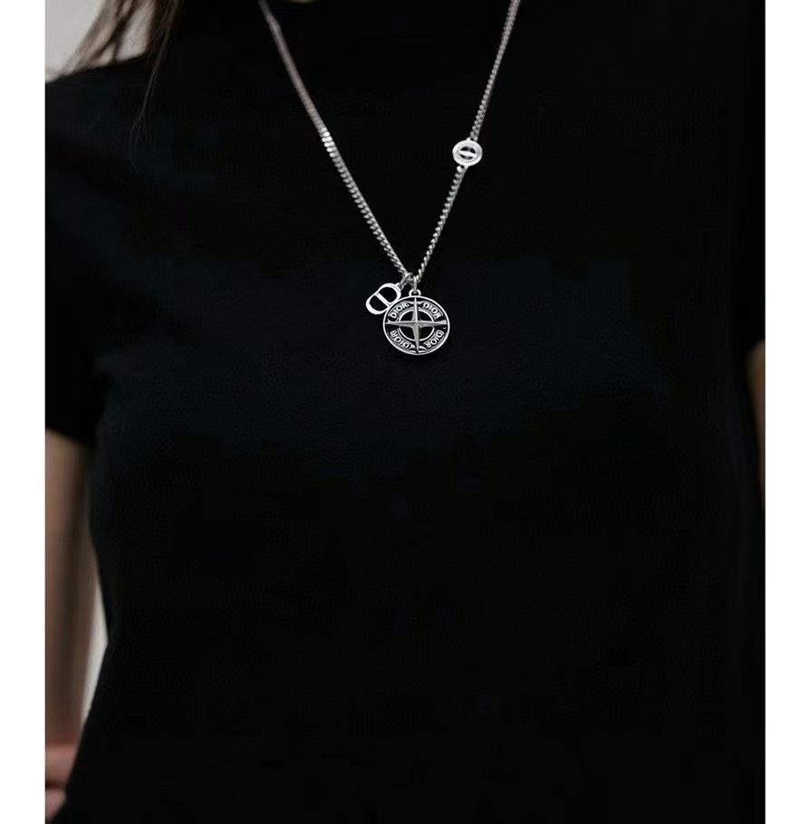 **do** สร้อยคอ Dior x Stone Island Necklace Brass and Resin "Black" ใส่ได้ ชาย หญิง สินค้าใหม่ ของแท้