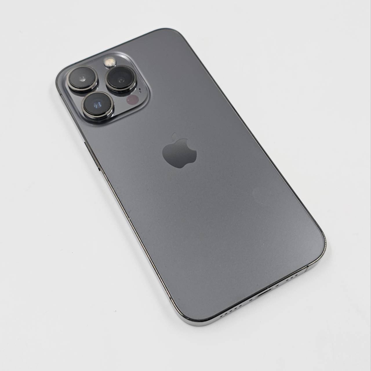 🖤iPhone 13 Pro 128gb Graphite🖤🍰#ห้ามพลาด iPhone 13 Pro 128gb Graphite ศูนย์ไทย สภาพดี มีรอบตามภาพ 🍰