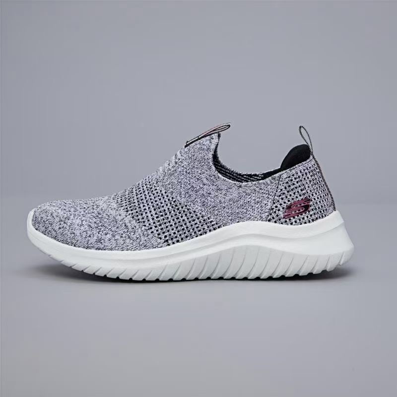 **บัว** รองเท้า Skechers ULTRA FLEX ของผู้หญิง สินค้าใหม่ ของแท้
