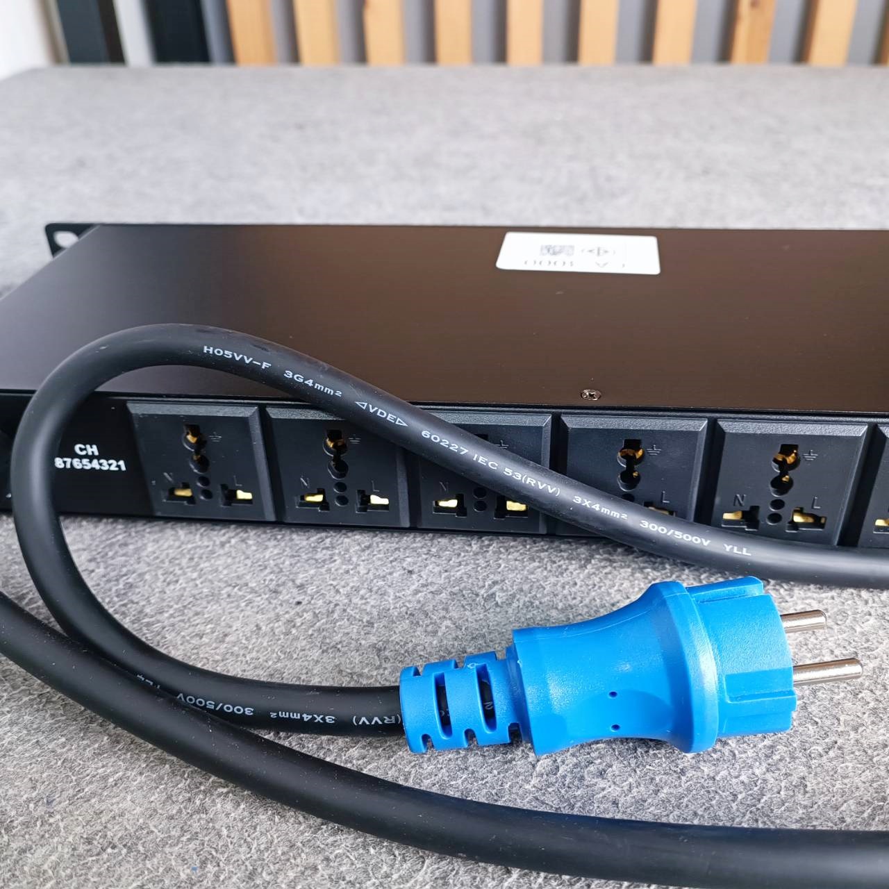 HOTROCK SR-328 B+ ปลั๊กซีเควนซ์ ปลั๊กไฟติดแร็ค ปลั๊กแร็ค รางปลั๊กไฟ ปลั๊กไฟ ปลั๊กไฟตู้แร็ค ซีเควนซ์เพาเวอร์ดิสทริบิวชั่น 8 แชนแนล SR 328 SR328B+ เอไอ-ไพศาล