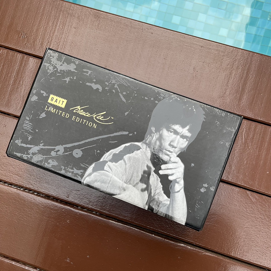 รองเท้าโอนิ ไทชิ Yellow / Black (X Bruce LEE) Rare item (Sz 38 euro คู่ที่ 038/100)