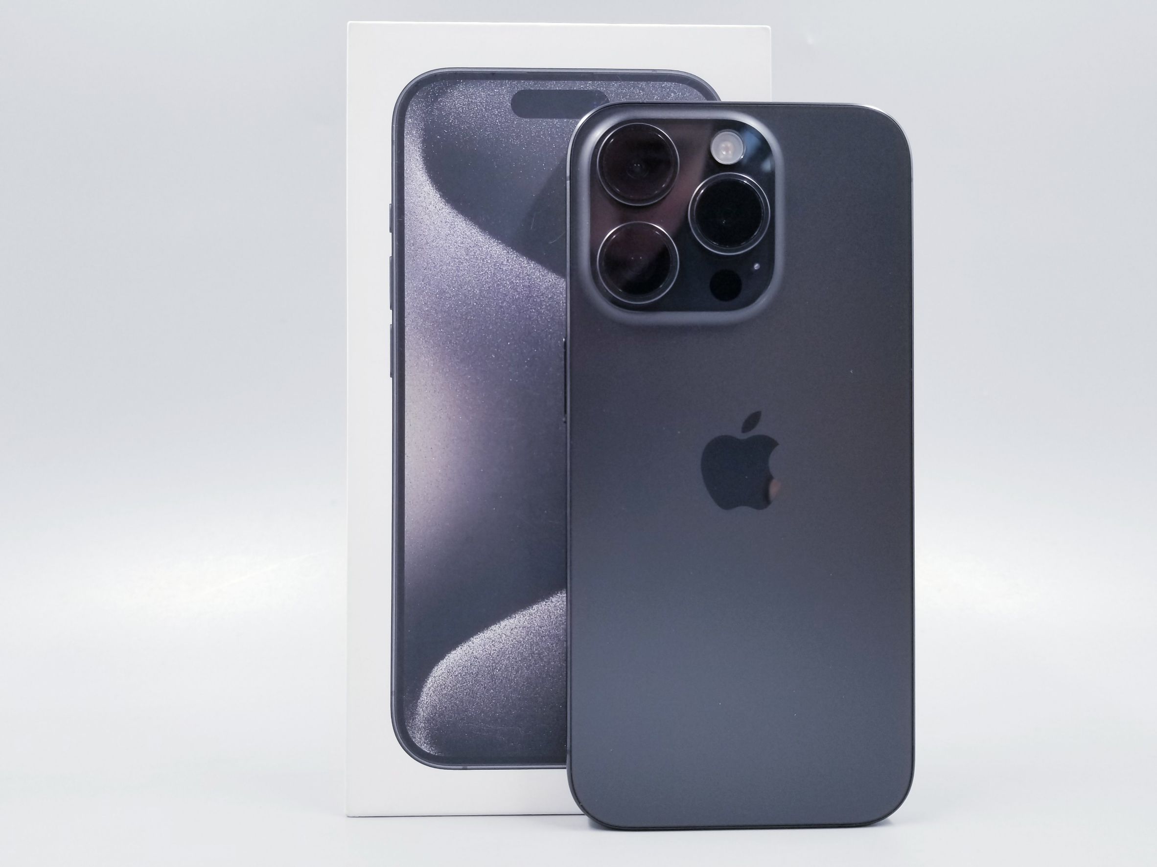 iPhone 15 Pro 256GB Black Titanium สวยครบกล่อง เครื่องเดิมๆครับ