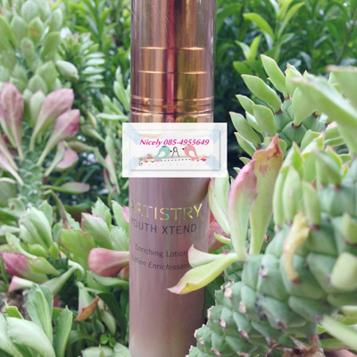 อาร์ทิสทรี ยูธ เอ็กซ์เทนด์ โพรเท็คติ้ง โลชั่น ฟื้นฟูผิว มีส่วนผสมเฉพาะของสารกันแดดเอสพีเอฟ 15 พีเอ และสารแอนตี้ออกซิแดนท์ (Day lotion)