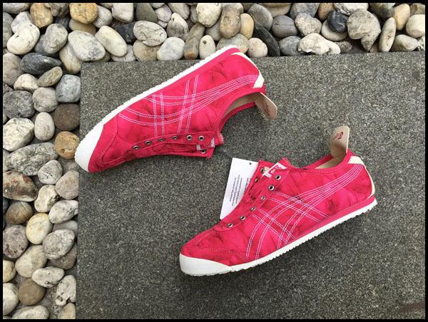 Mexico 66 Slip-on HOT-Pink / White (ชมพูสด) Show Case