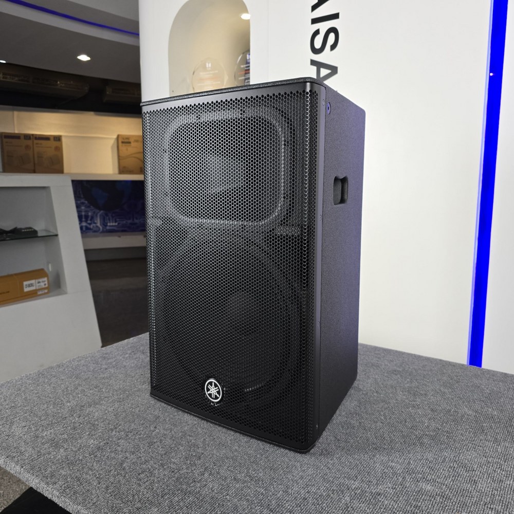 YAMAHA DHR-15 ตู้ลำโพง15" ACTIVE ตู้ลำโพงมีแอมป์ขยายในตัว 2 ทาง ขนาด 15 นิ้ว ยามาฮ่า DHR 15 DHR15 เอไอ-ไพศาล