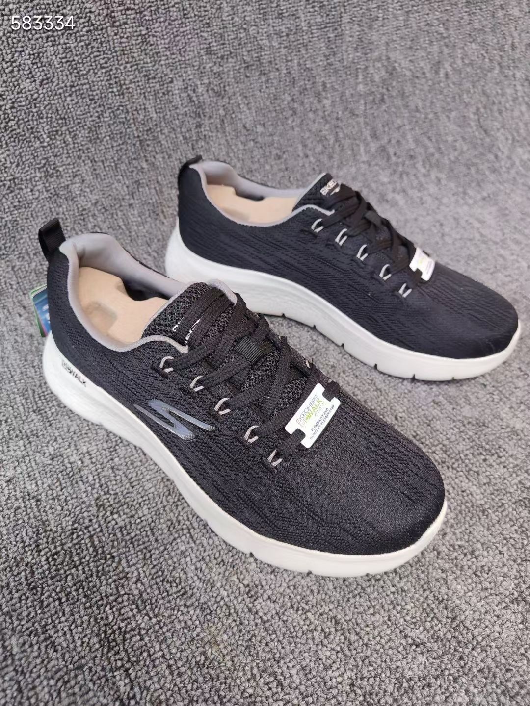 ** C2** รองเท้า Skechers Go Walk น้ำหนักเบาของผู้ชาย สินค้าใหม่ ของแท้