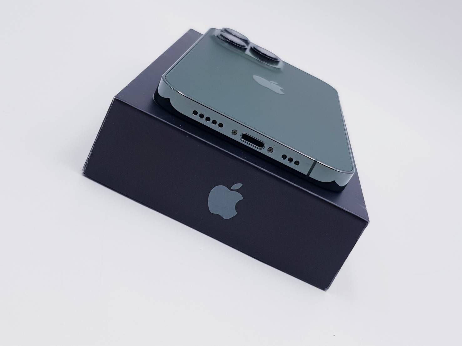 🥑iPhone 13 Pro 128GB Green ครบกล่อง ราคาสุดคุ้ม🥑