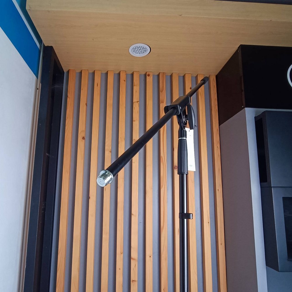 K&M 21070-500-55 ขาตั้งไมค์ตั้งพื้นบูม ขาตั้งไมโครโฟน ขาไมค์บูม Microphone Stand 21070 500 55 2107050055 เอไอ-ไพศาล
