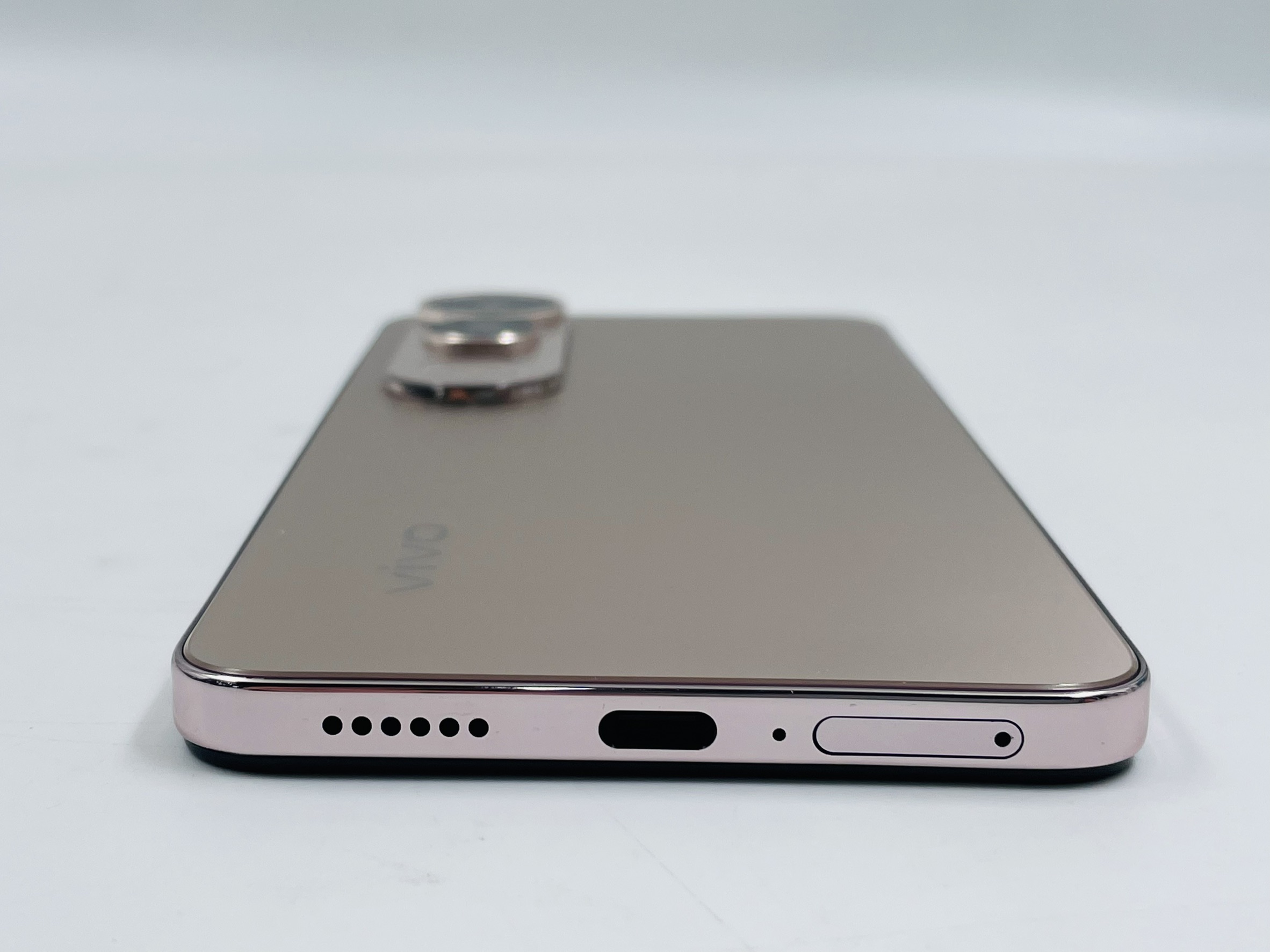 🧊 vivo V50 Lite (12+512GB) Titanium Gold (5G) 🧊 😻 vivo สภาพดี ความจุเยอะ พร้อมประกันศูนย์❗️ราคาคุ้มๆ 😻