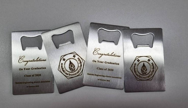 ที่เปิดขวด Diy สี่เหลี่ยม ที่เปิดขวด Stainless แบบบัตรเครดิต สีเงิน สามารถ Laser ชื่อบ่าวสาว ของขวัญ ขงอชำร่วย ของที่ระลึก งานแต่งงาน 378759