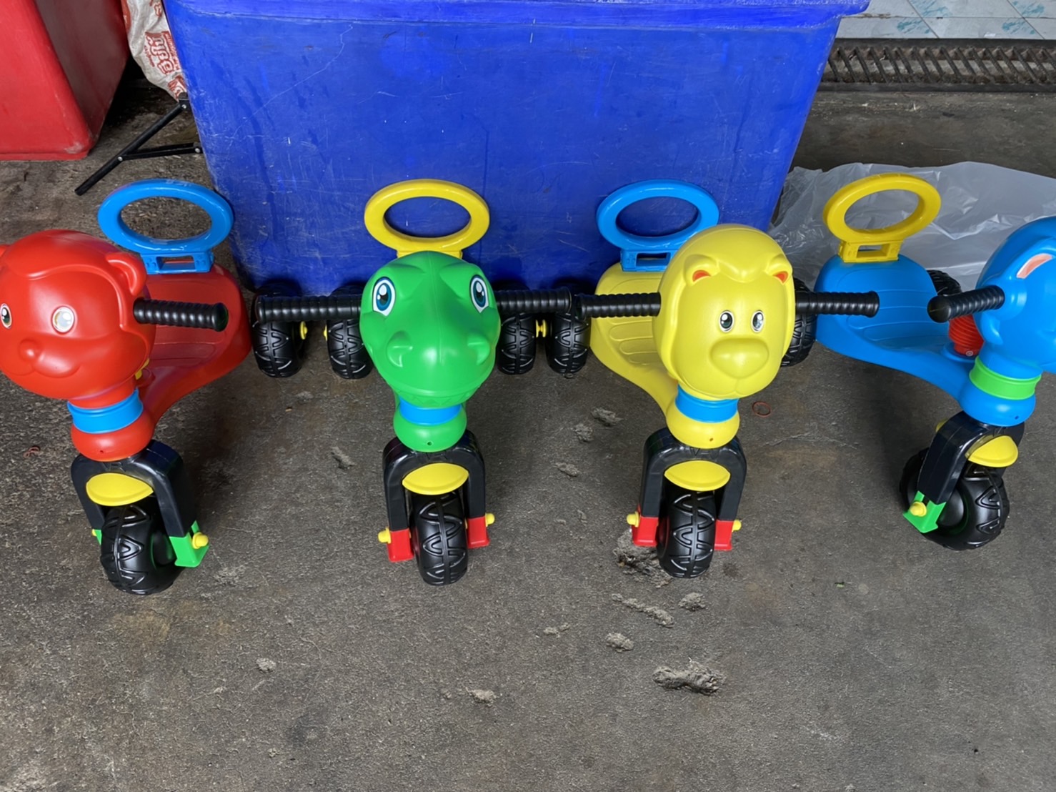 RD300 ของเล่นเด็กรถสามล้อไถขา รถขาไถสามล้อ ปลีกคันละ (ประกอบเองนะคะ)