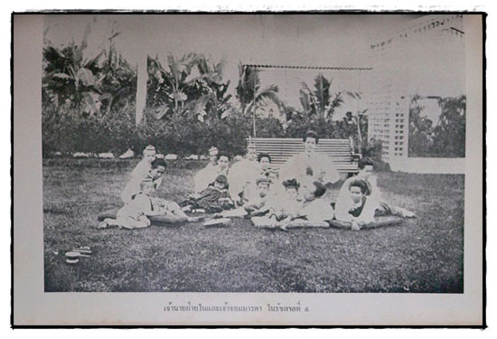 ตามรอยบาทพระพุทธเจ้าหลวง 018718 (1)