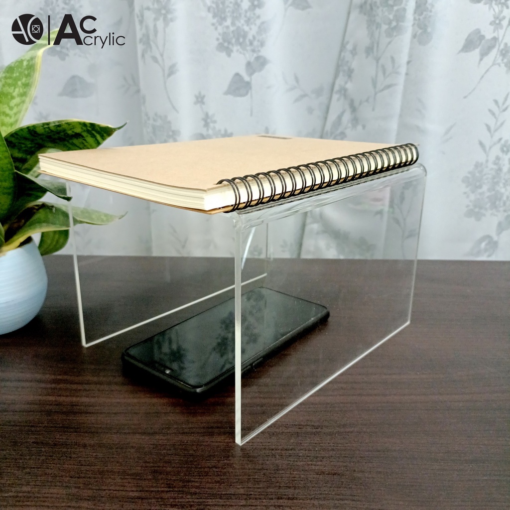 ชั้นวางโมเดล ชั้นวางของอะคริลิค ทรง U ขนาด ก15xย20xส12.5cm. หนา 4 มิล (U7)