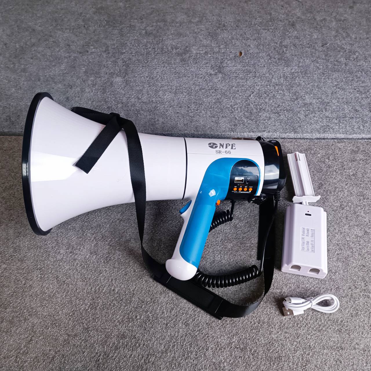 NPE SR-66 โทรโข่ง อัดเสียง ชาร์จแบตได้ USB Bluetooth Megaphone ขนาด 6 นิ้ว กำลังขับ 80 W SR 66 SR66 เอไอ-ไพศาล
