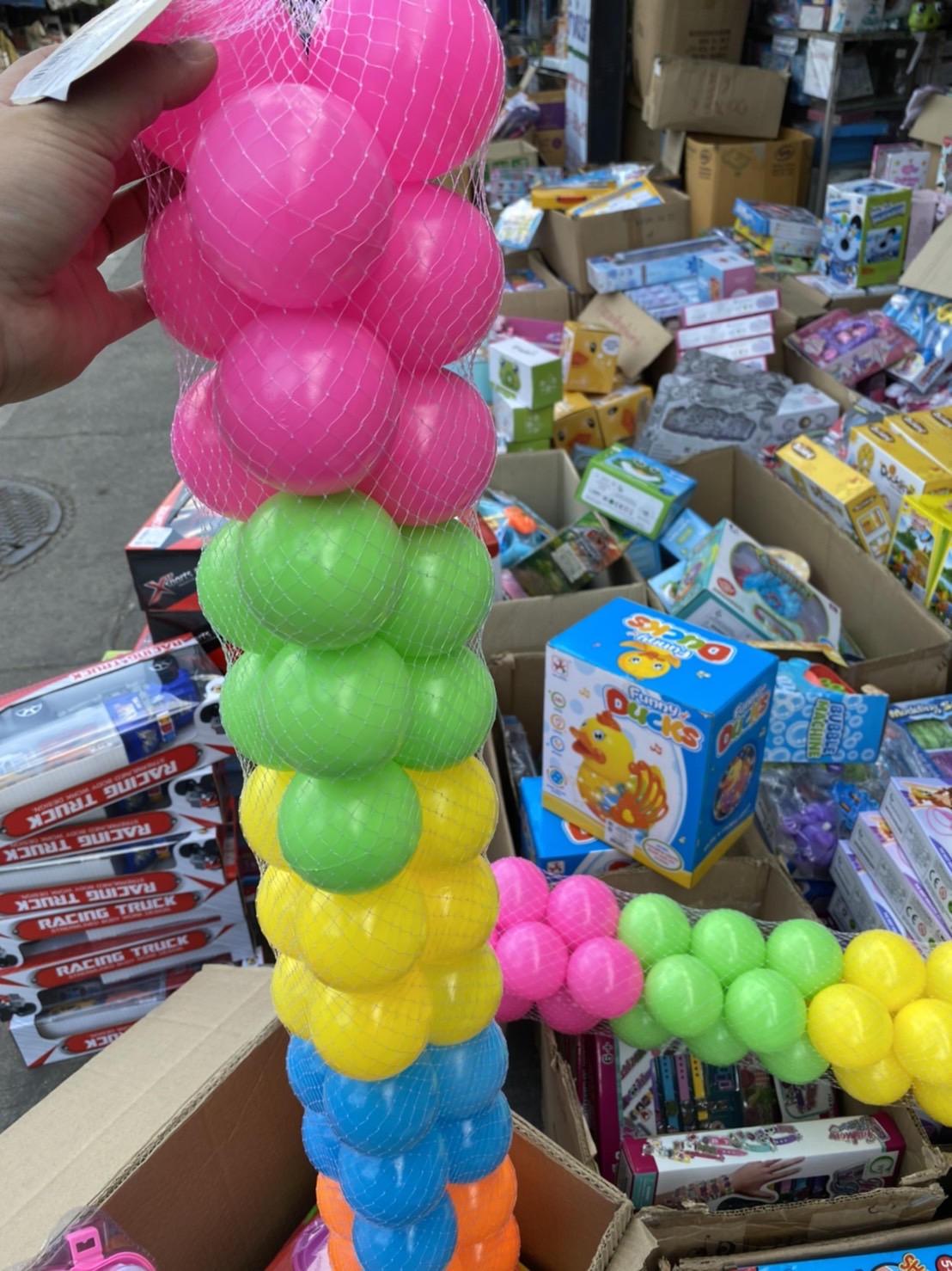 HBL700 ของเล่นลูกบอล 50 ลูก 3 นิ้ว บอลพลาสติก บอลเด็ก ถุงตาข่าย ปลีกถุงละ