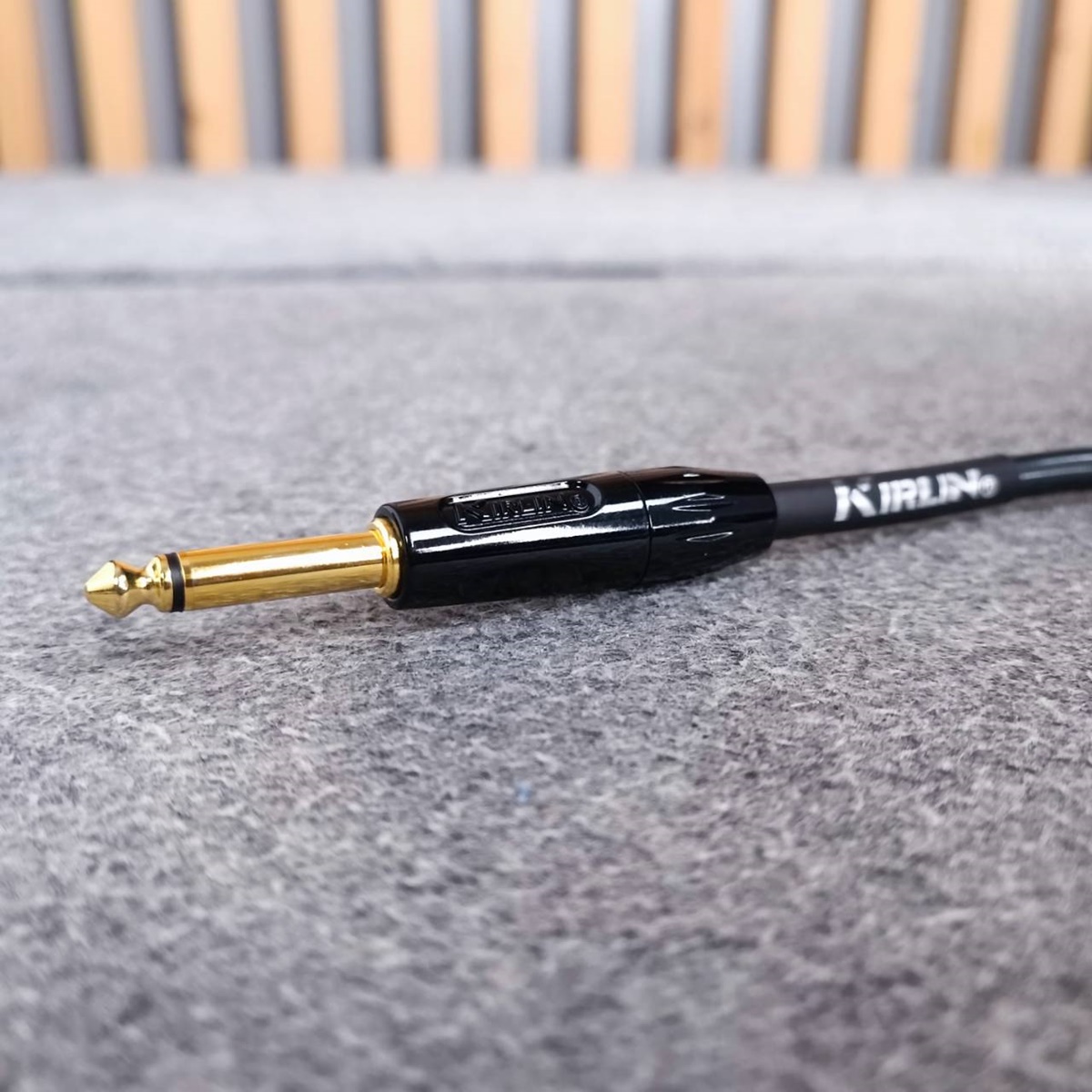 9.1เมตร KIRLIN IPK-222BFGL BK สายกีต้าร์ 9.1เมตร สีดำ สายแจ็คกีต้าร์ 22AWG สายไมค์หัวท้าย สายสัญญาณสำเร็จรูป เอไอ-ไพศาล
