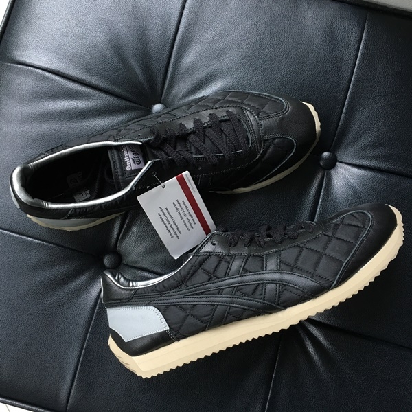 California 78 - Black / Black (Chanel) ลายตารางสีดำ (Show Case)