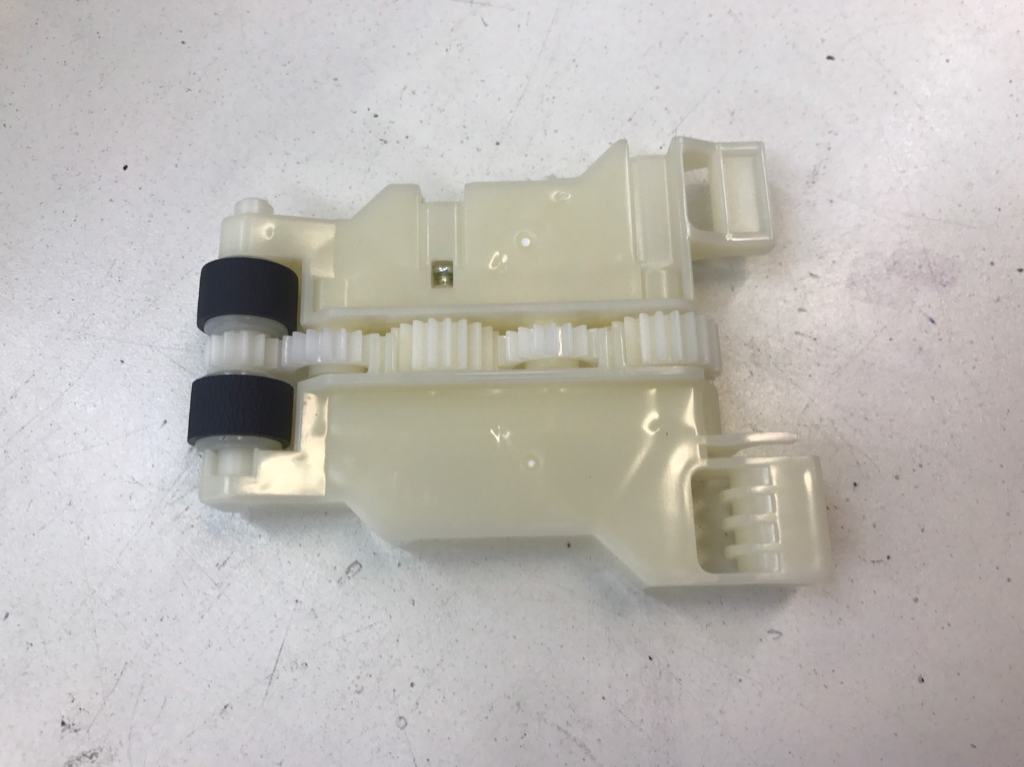 Pick up assy ลูกยางดูดกระดาษ L655