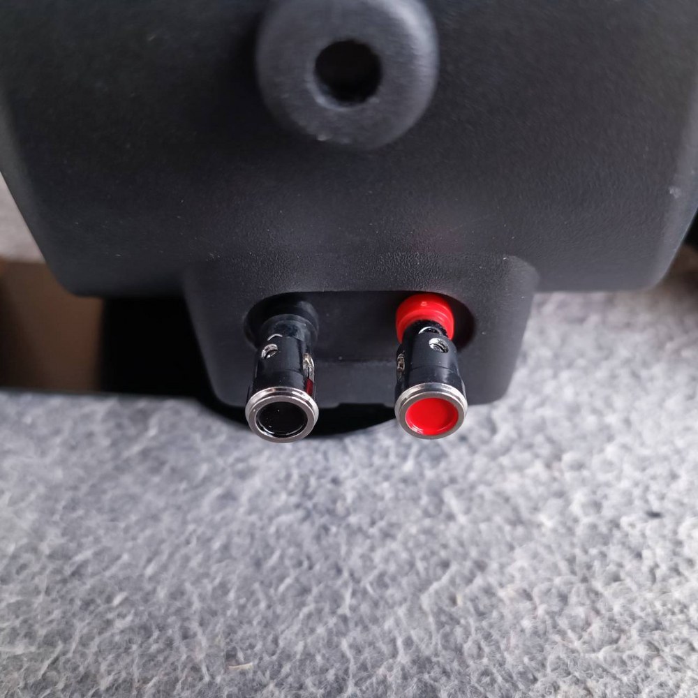 *ราคาต่อ1คู่ 2ใบ* ตู้ลำโพง NPE 4 นิ้ว รุ่น FL-402T สีดำ ลำโพงติดผนัง FL402T พร้อมขาแขวน ลำโพงแขวน 4 นิ้ว มีลายลูกในตัว