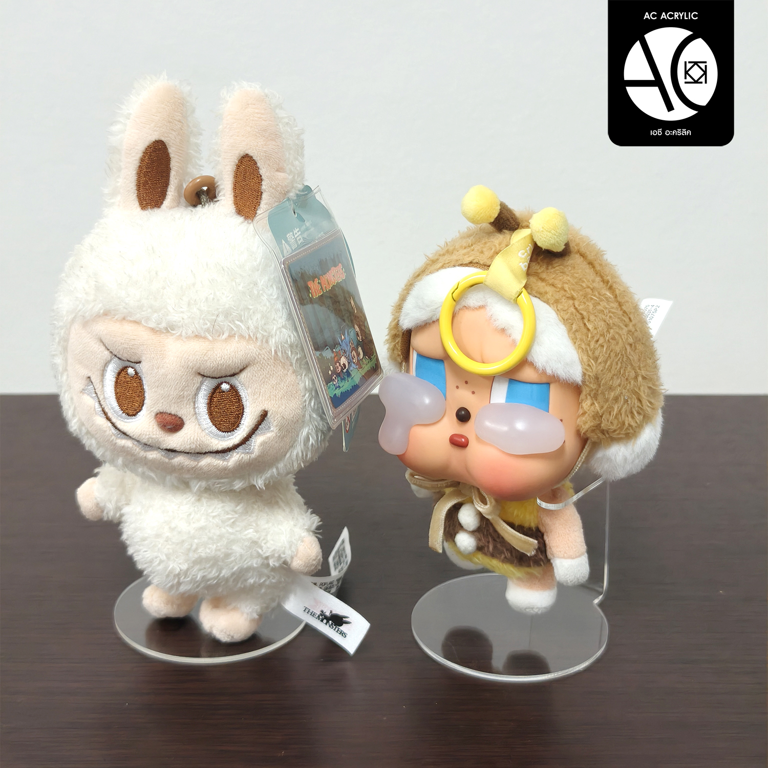 ขาตั้งตุ๊กตา ที่พิงตุ๊กตา วางแล้วไม่ล้ม อาร์ตทอย อะคริลิคใส หนา 2 มิล (DH1)