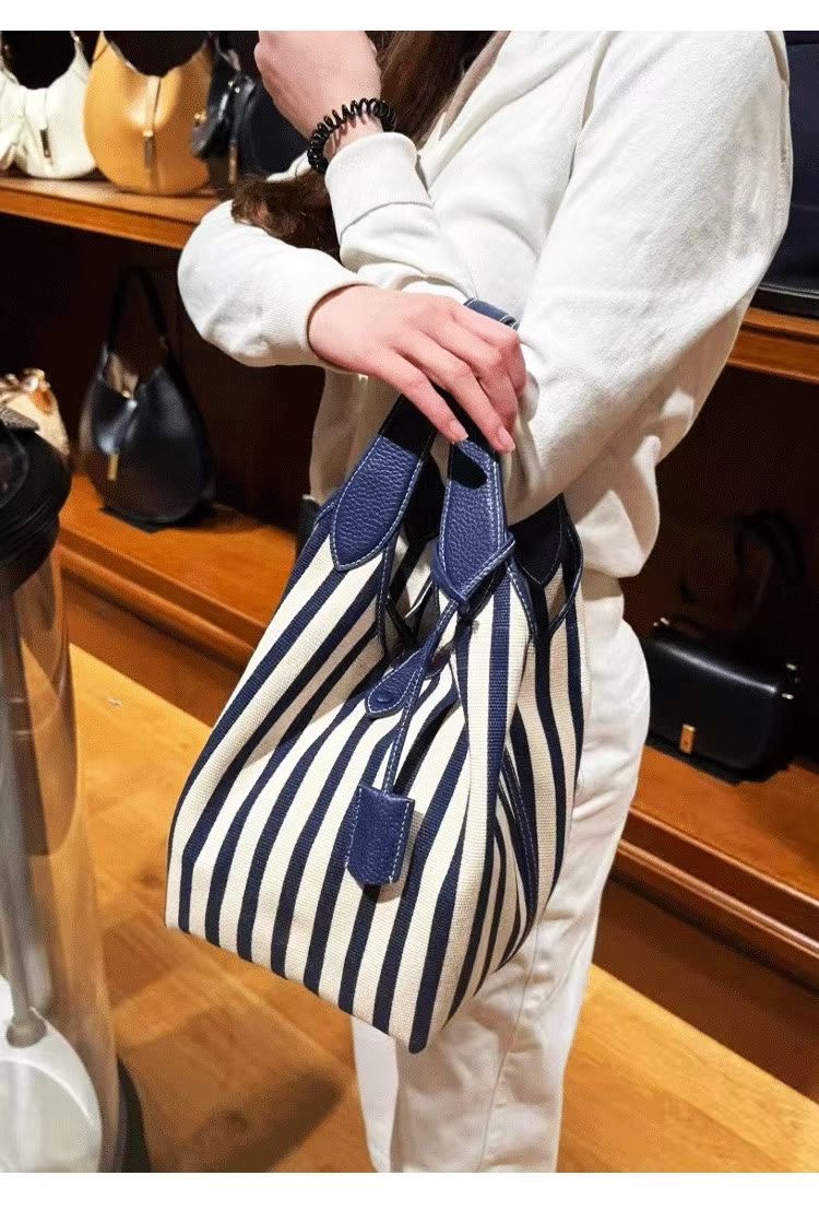 **do** กระเป๋าผ้า POLO Ralph Lauren สินค้าใหม่ ของแท้