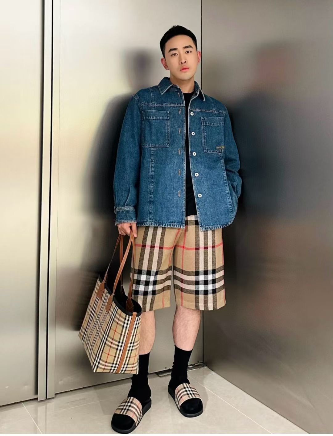 **do** กางเกง Burberry Check Cotton Jacquard Shorts สินค้าใหม่ ของแท้