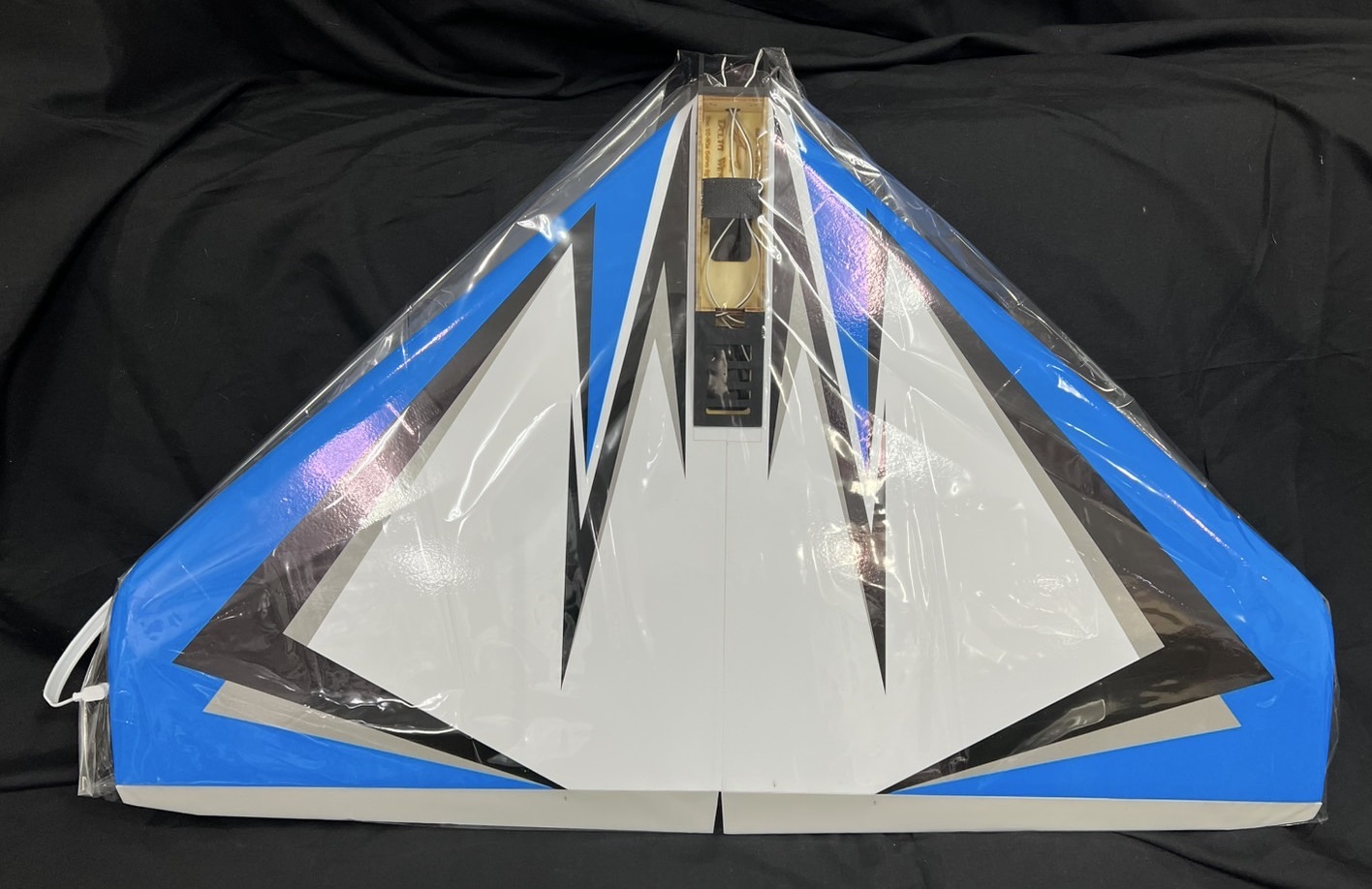 เครื่องบินโฟม+ไม้ เดลต้าวิง 85CM. (ไม่รวม แบต รีซีฟ รีโมท เครื่องชาร์จ)