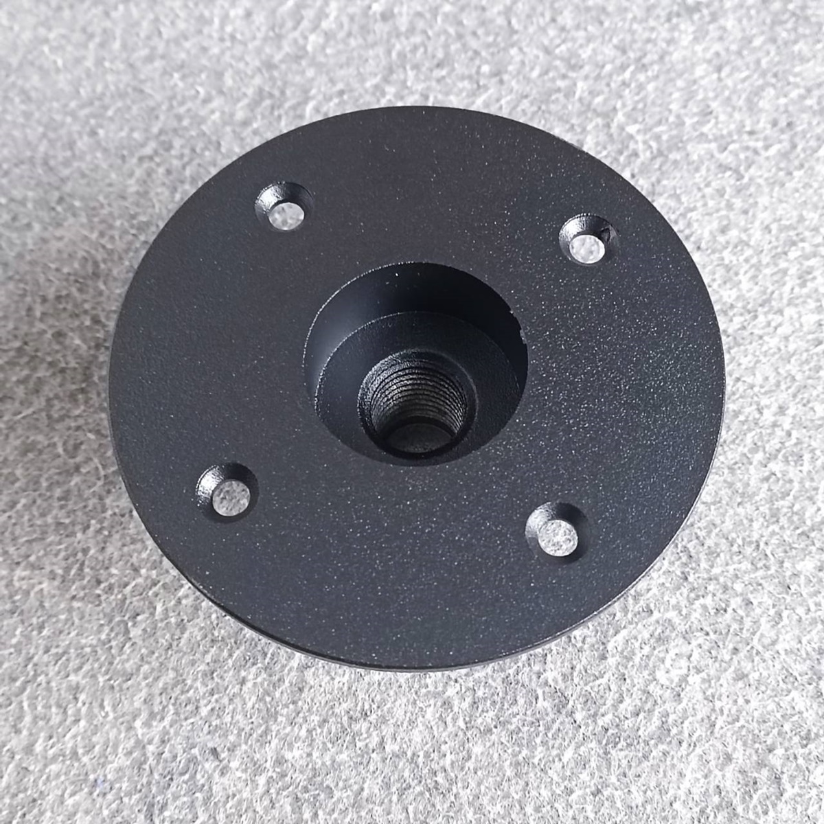 แป้นสวมขาตั้ง S-6 M-20 *เฉพาะแป้น* แป้นสวมขาตั้งลำโพง แป้นเสียบขาตั้งลำโพง S6 M20 แป้นสวมขาตั้งแบบเกลียว เอไอ-ไพศาล