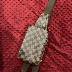 Louis Vuitton Damier Geronimos กระเป๋า คาด-อก รุ่นล่าสุด สภาพ 95% เหมือนใหม่