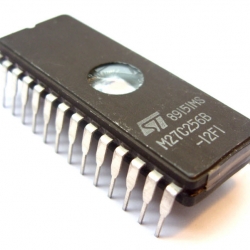 M27C256-12 (120ns) DIP28 EPROM 256Kbit(32KB)