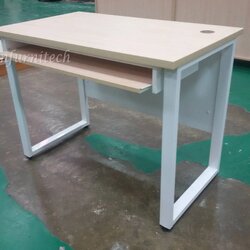 โต๊ะคอมพิวเตอร์, โต๊ะคอมพิวเตอร์ขาเหล็กพ่นสี มีถาดคีย์บอร์ด ขนาด 80x60 cm. รุ่น VC-864