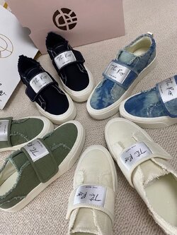 **do** รองเท้าลำลอง The Row ด้านนอกผ้ายีนส์ฝอกด้านในซับหนังแท้ มี 4 สีให้เลือก สินค้าใหม่ ของแท้