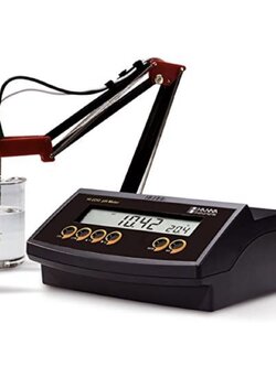 pH meter ORP benchtop model Hanna HI2211