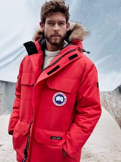 **Do** เสื้อ Canada Goose ใส่ได้ชาย หญิง สำหรับหนาวหรือหิมะตก ฮู้ดขนเฟอร์ มี 6 สีให้เลือก สินค้าใหม่ ของแท้