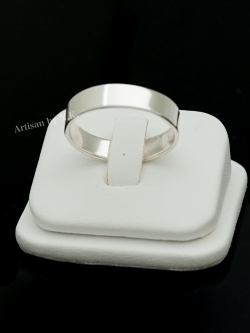 แหวนเงินเกลี้ยง ขอบหน้าแบน หน้ากว้าง 5 มิลลิเมตรน (Silver 5mm. flat band ring)